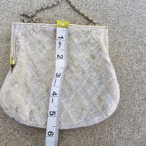 Vintage Regale L TD Beaded mini purse - Picture 2 of 6